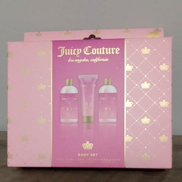 Juicy Couture Other - Juicy Couture Pink Body Wash Luxurious Bath Experience 3 Piece Set